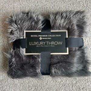 Luxury Gray Throw Blanket
